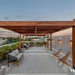 Luminous Great Located Loft